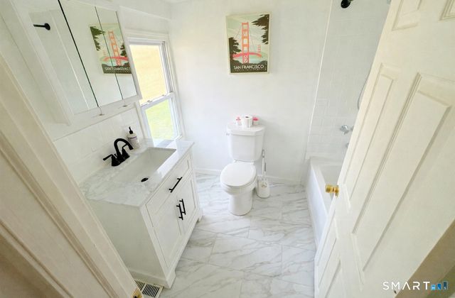 493 High Street, Milford, CT 06461