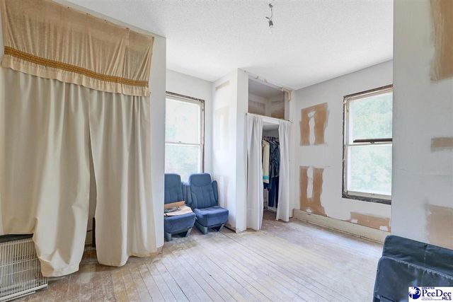 1309 N Matthews Road, Lake City, SC 29560