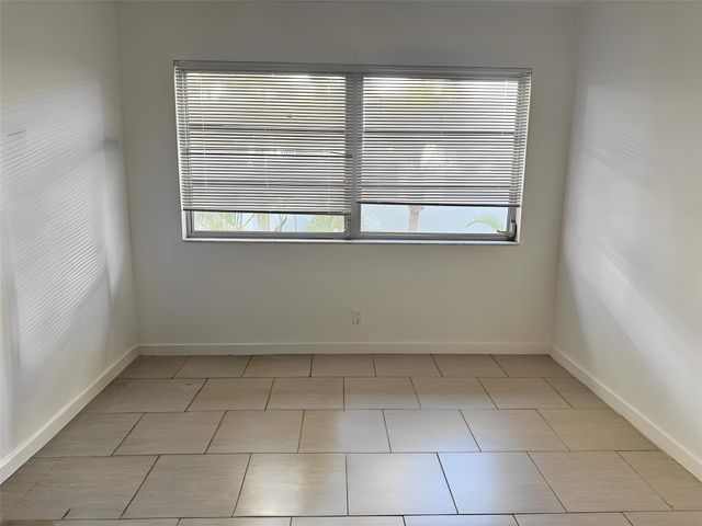 2830 NE 30th Place 1, Fort Lauderdale, FL 33306