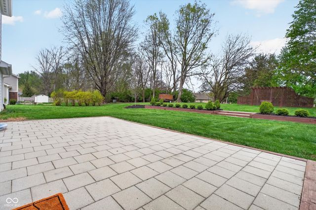 10831 Pleasantview Drive, Carmel, IN 46033