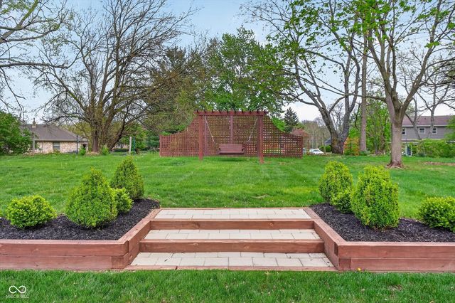 10831 Pleasantview Drive, Carmel, IN 46033