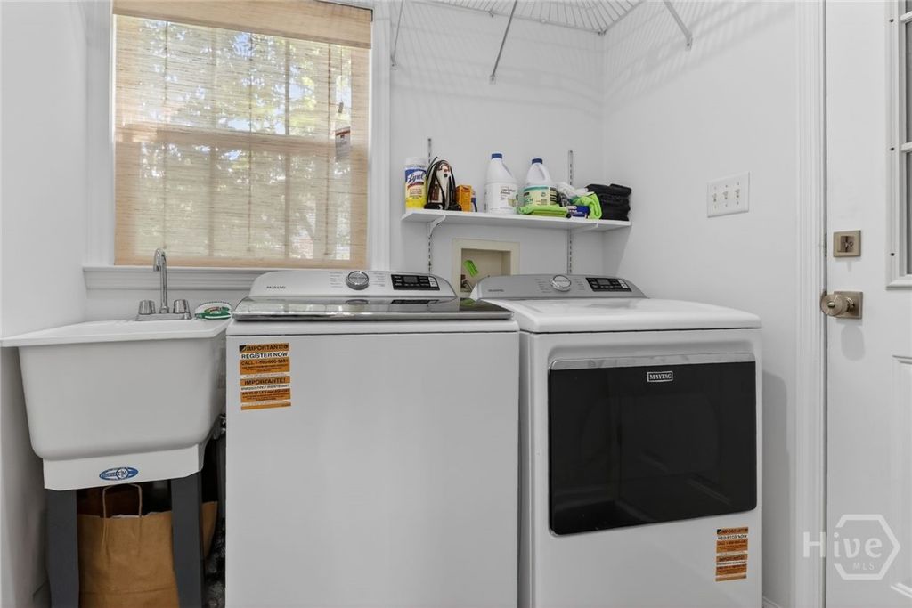 Image 12 of property listing at Address unavailable.