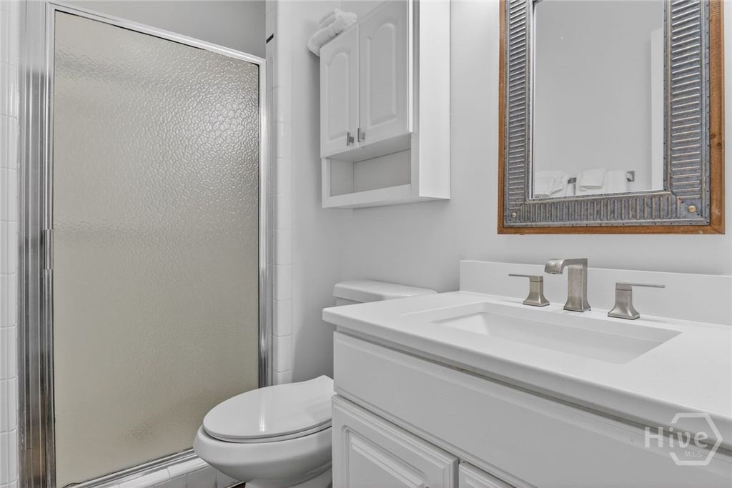 Image 15 of property listing at Address unavailable.