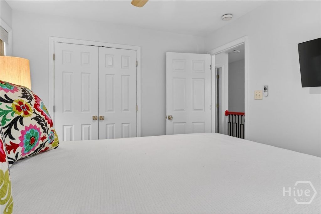 Image 19 of property listing at Address unavailable.