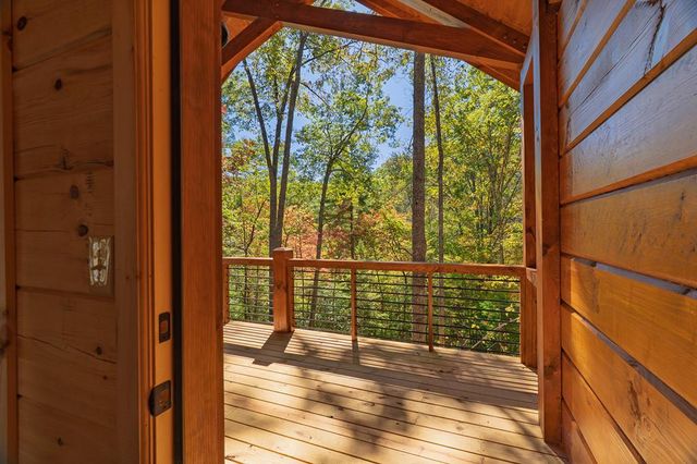 100 Crystal Oliver Lane, Blue Ridge, GA 30513