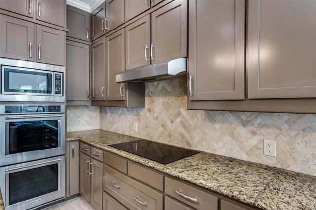 3720 Briarhaven Road, Fort Worth, TX 76109