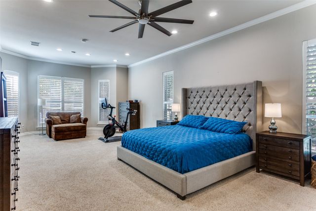 3720 Briarhaven Road, Fort Worth, TX 76109