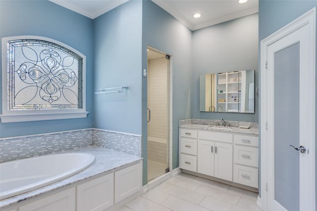 3720 Briarhaven Road, Fort Worth, TX 76109