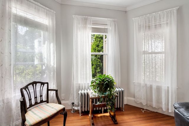 15 Oakland St 1, Boston, MA 02135