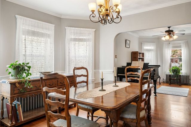15 Oakland St 1, Boston, MA 02135