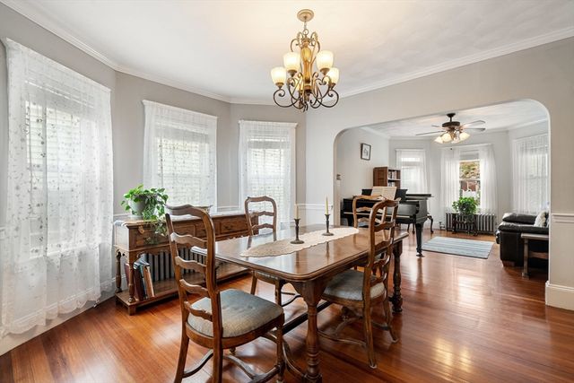 15 Oakland St 1, Boston, MA 02135