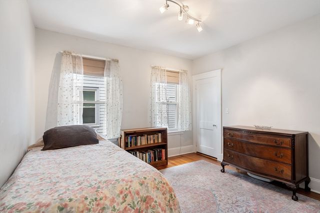 15 Oakland St 1, Boston, MA 02135