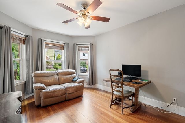 15 Oakland St 1, Boston, MA 02135