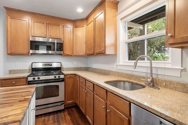 15 Oakland St 1, Boston, MA 02135