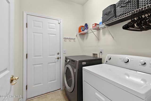 320 Coralstone Court, Leland, NC 28451