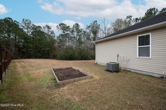 320 Coralstone Court, Leland, NC 28451