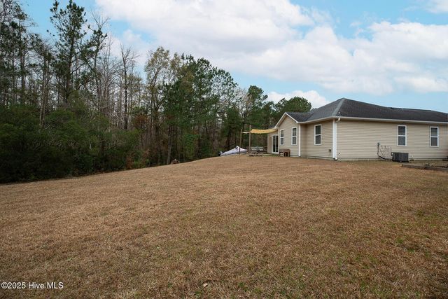 320 Coralstone Court, Leland, NC 28451