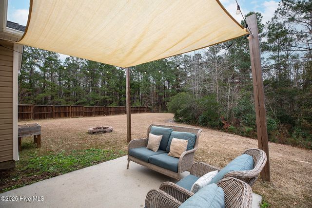 320 Coralstone Court, Leland, NC 28451