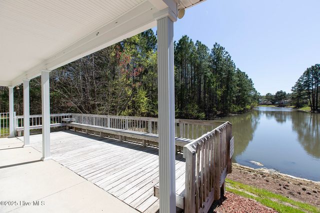 320 Coralstone Court, Leland, NC 28451