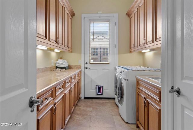 6630 E LAFAYETTE Boulevard, Scottsdale, AZ 85251