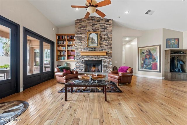 6630 E LAFAYETTE Boulevard, Scottsdale, AZ 85251