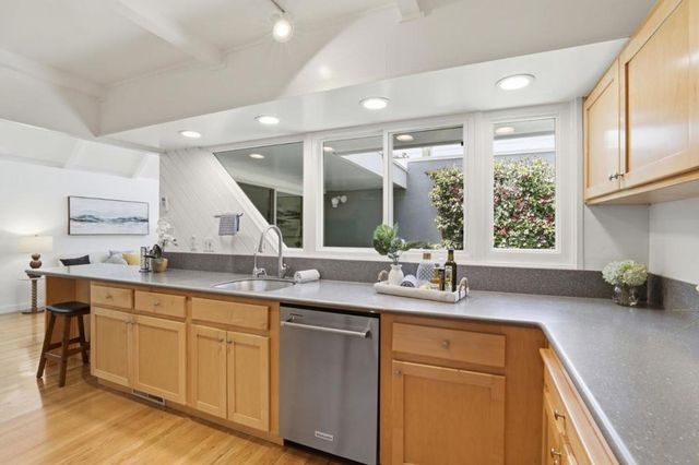719 Jackpine Court, Sunnyvale, CA 94086
