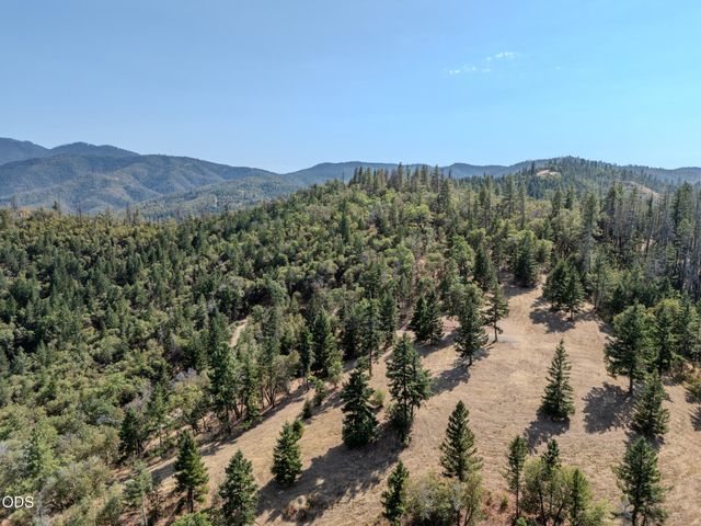 3587 S Stage Road Lot 11, Medford, OR 97501