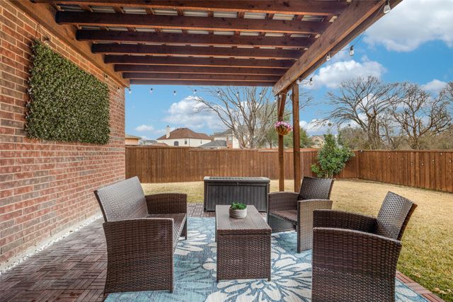 8605 Crested Cove Court, Plano, TX 75025