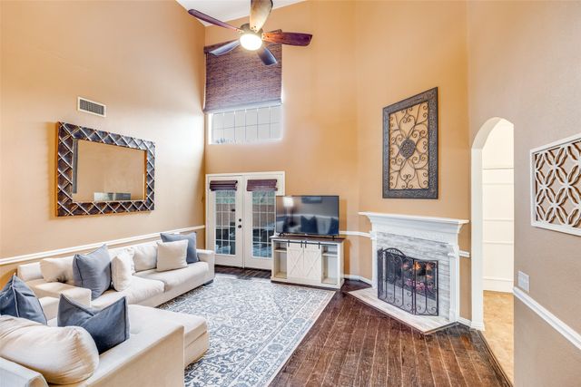 8605 Crested Cove Court, Plano, TX 75025