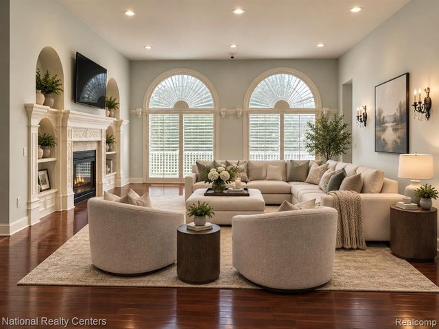 1937 Carsons Cove, Commerce Twp, MI 48390