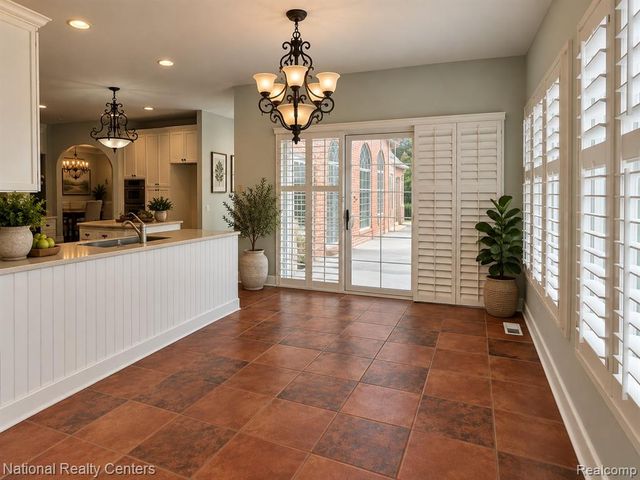 1937 Carsons Cove, Commerce Twp, MI 48390