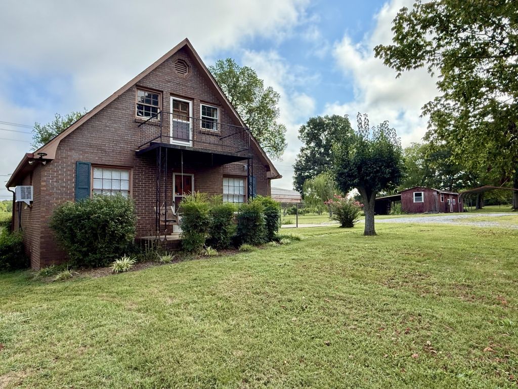 1408 Holly Grove Road, Lewisburg, TN 37091