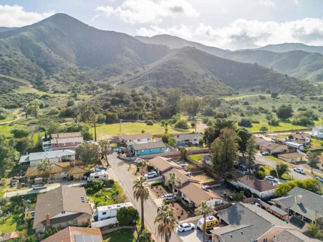 33115 Evergreen Sreet, Lake Elsinore, CA 92530