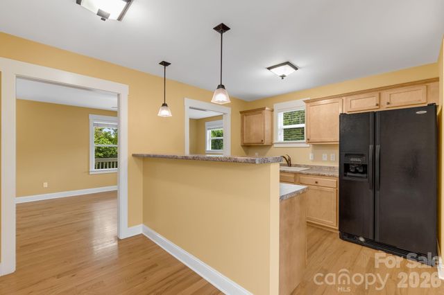 2 Cottage Cove Lane, Asheville, NC 28803