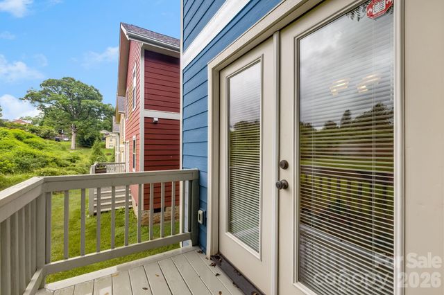 2 Cottage Cove Lane, Asheville, NC 28803