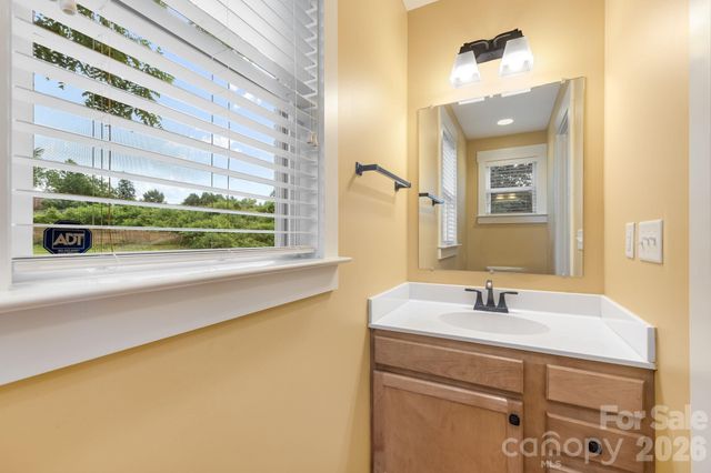 2 Cottage Cove Lane, Asheville, NC 28803