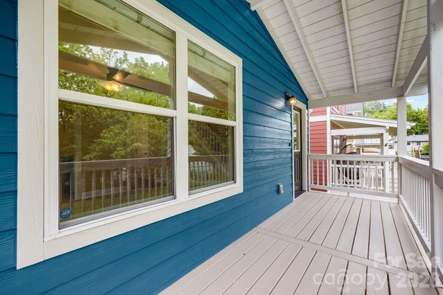 2 Cottage Cove Lane, Asheville, NC 28803