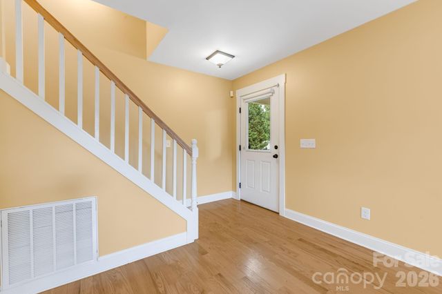 2 Cottage Cove Lane, Asheville, NC 28803