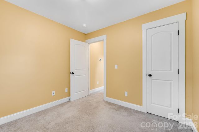 2 Cottage Cove Lane, Asheville, NC 28803