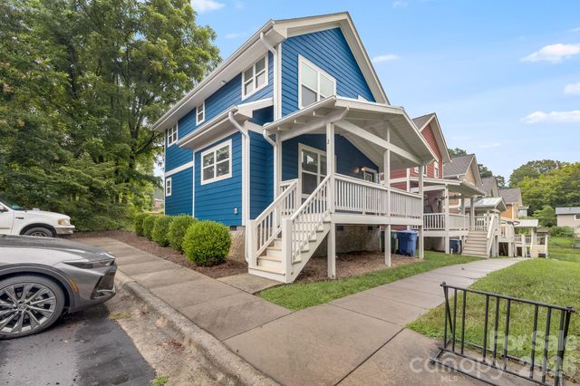 2 Cottage Cove Lane, Asheville, NC 28803
