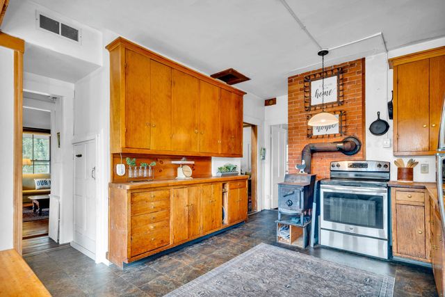 43 Parsons Lane, Jaffrey, NH 03452