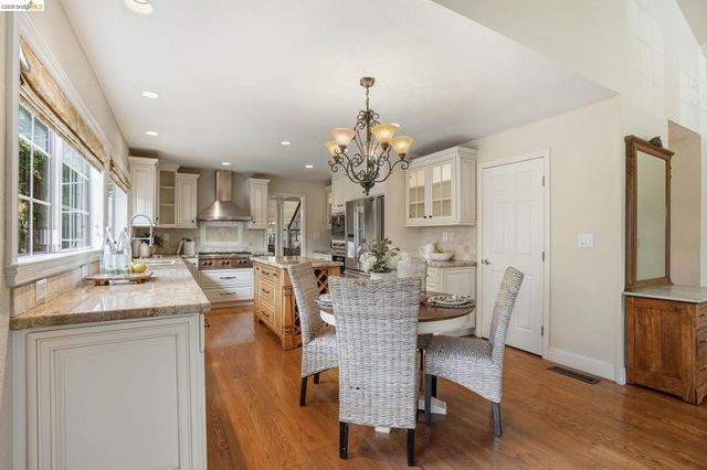 29 Mcconnell Ln, Walnut Creek, CA 94596