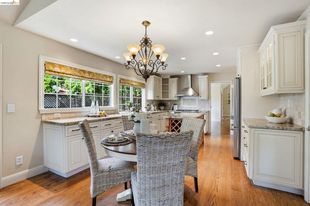 29 Mcconnell Ln, Walnut Creek, CA 94596
