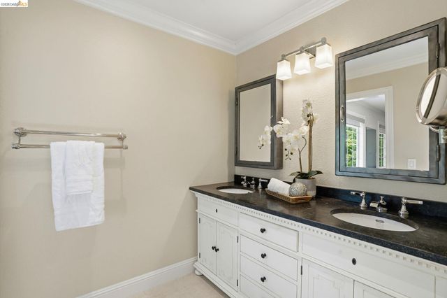29 Mcconnell Ln, Walnut Creek, CA 94596