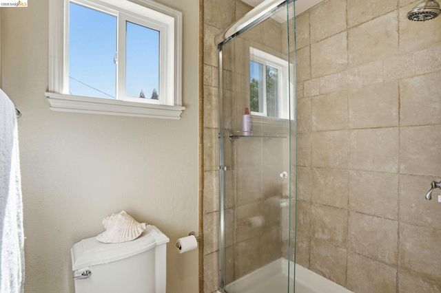 29 Mcconnell Ln, Walnut Creek, CA 94596