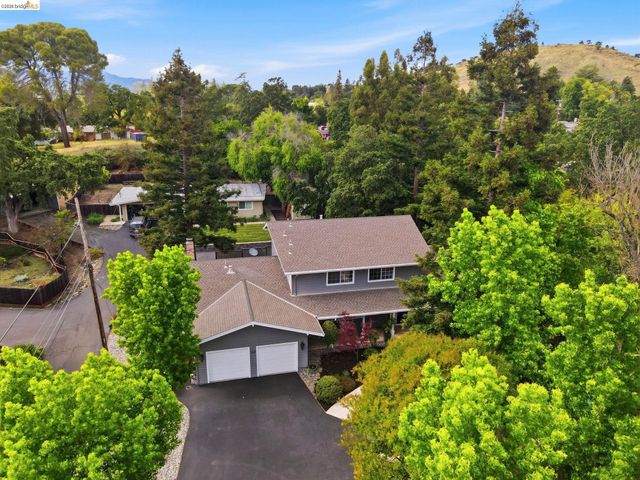 29 Mcconnell Ln, Walnut Creek, CA 94596
