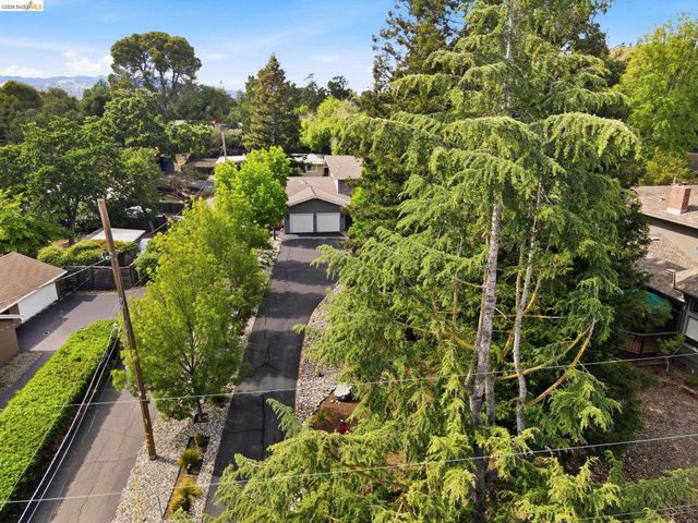 29 Mcconnell Ln, Walnut Creek, CA 94596