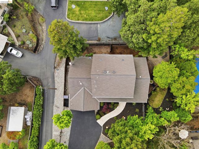 29 Mcconnell Ln, Walnut Creek, CA 94596