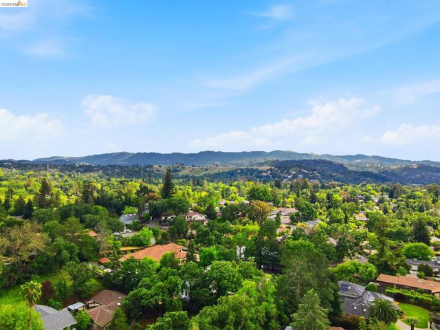 29 Mcconnell Ln, Walnut Creek, CA 94596