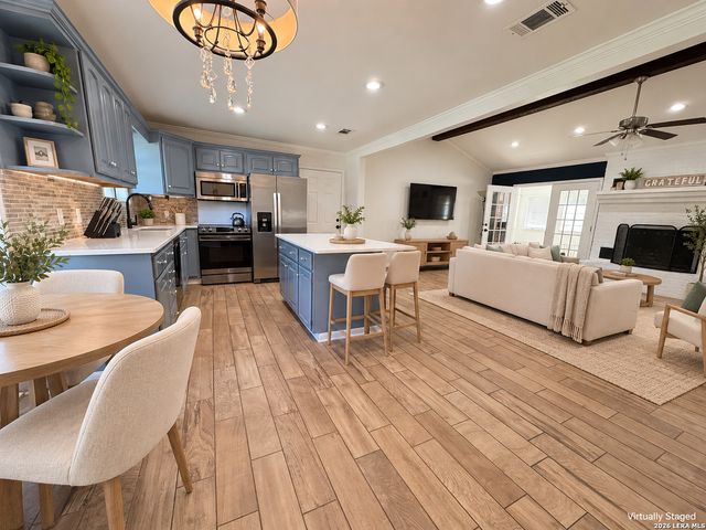 1250 Hollyhock lane, New Braunfels, TX 78130